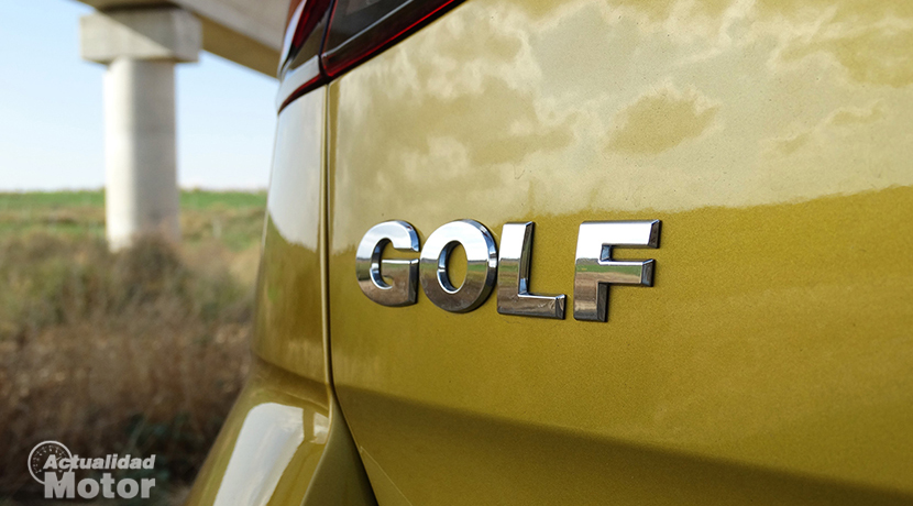Inscription Volkswagen Golf