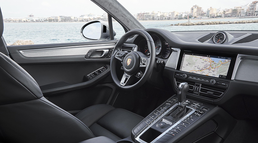 Interior of the Porsche Macan S